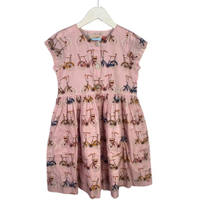Pink chicken dress size 7