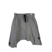 Nununu shorts size 6-7