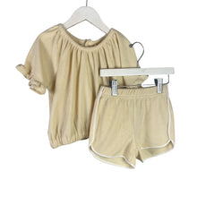 Vignette set size 4