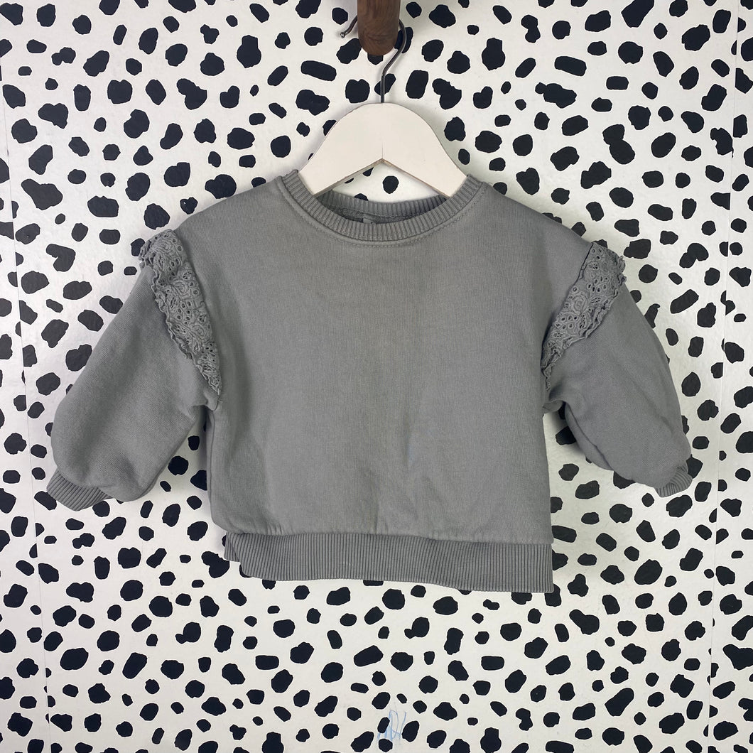 Zara sweatshirt size 3-6 months